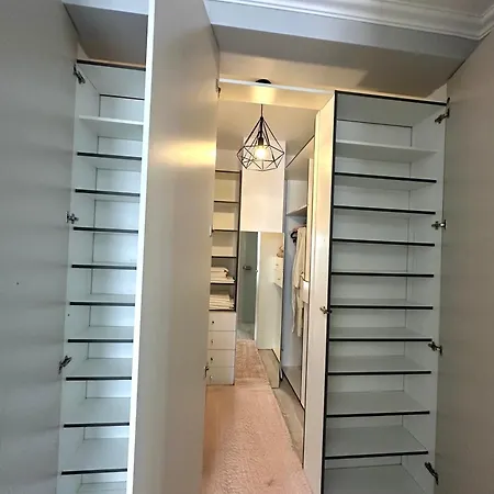 아파트 Cleo's Penthouse 브라쇼브