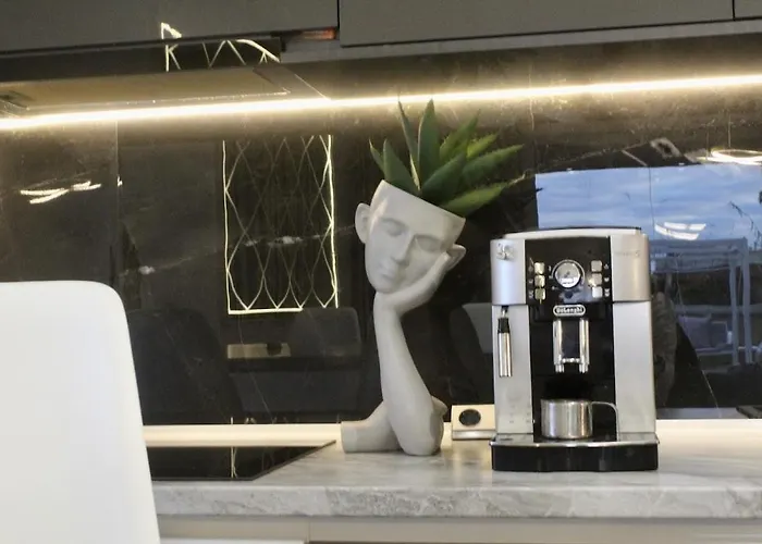 Cleo's Penthouse Apartment