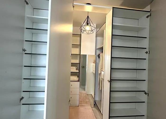 아파트 Cleo's Penthouse 브라쇼브